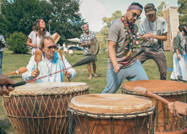 Outdoor music and meditation