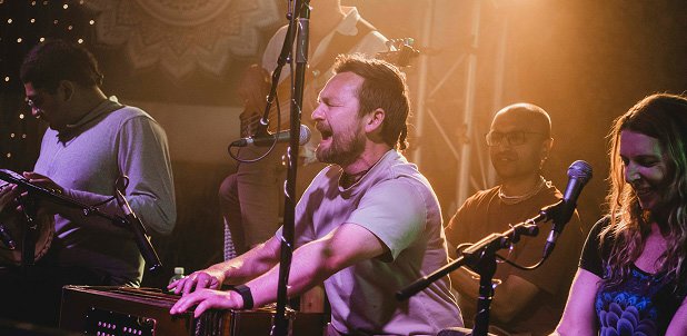 Kirtan - music band